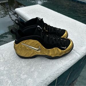 Black and Gold foamposites